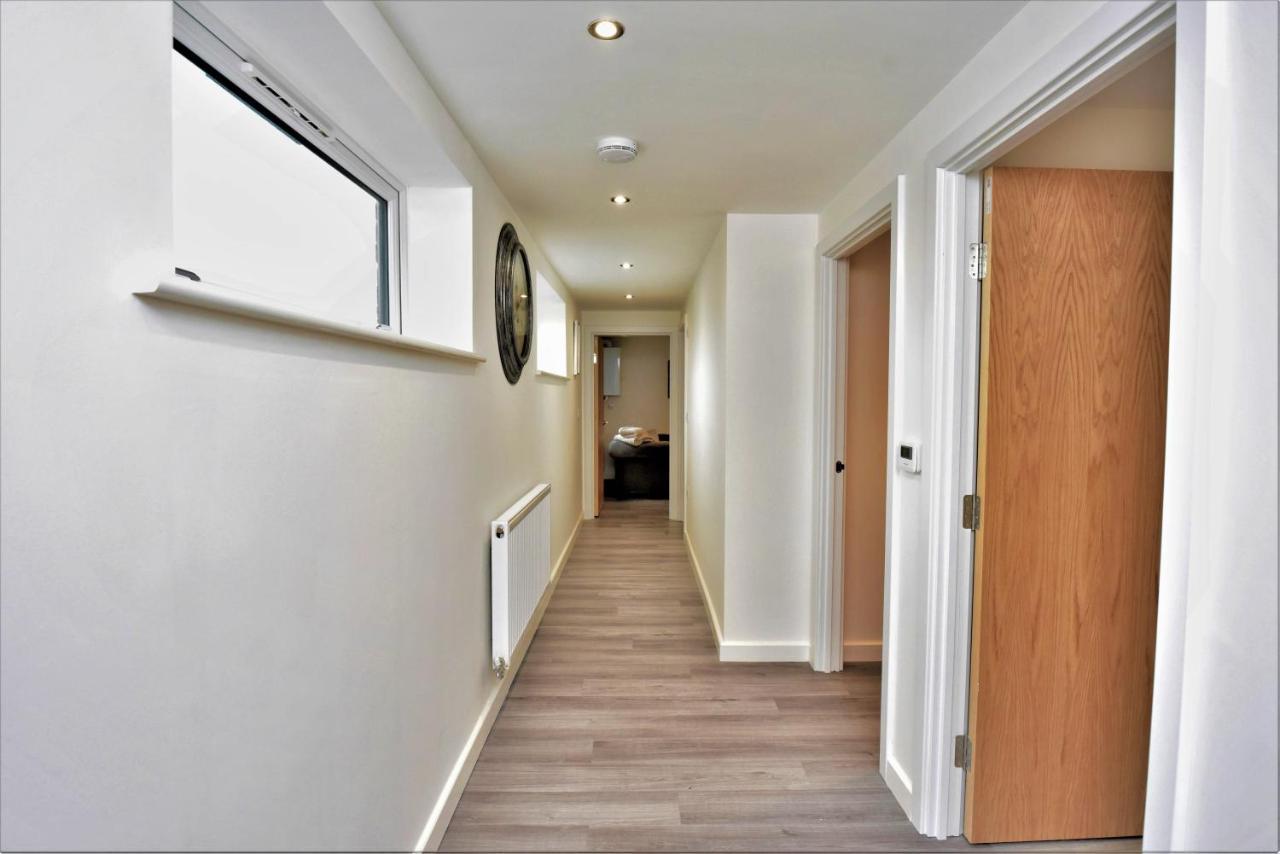 Exec 2Bed 2Bath Serviced Apartment Balcony Parking Milton Keynes Exteriör bild